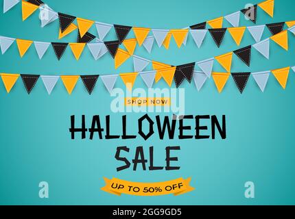 Halloween Verkaufsposter mit Fahnen und Girlande auf purpurem Hintergrund. Vektorgrafik EPS10 Stock Vektor