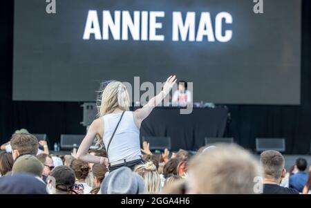 Annie Mac beim Victorious Festival 2021, Portsmouth, Hampshire, Großbritannien. 29 August 2021. Kredit: Charlie Raven/Alamy Live Nachrichten Stockfoto