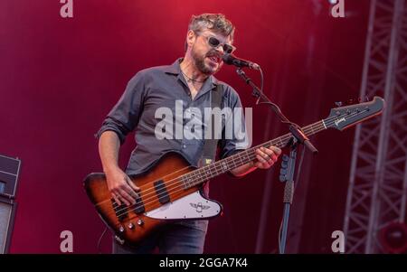 Supergrass beim Victorious Festival 2021, Portsmouth, Hampshire, Großbritannien. 29 August 2021. Kredit: Charlie Raven/Alamy Live Nachrichten Stockfoto