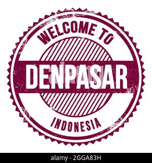 WILLKOMMEN IN DENPASAR - INDONESIEN, Worte auf violettem Zickzack-Stempel geschrieben Stockfoto