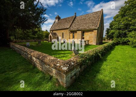 Hailes Parish Church im Cotswold-Dorf Hailes neben der ruinierten Abtei, Gloucestershire, England Stockfoto