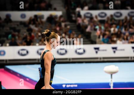 Melbourne, Australien. Dezember 2014. Valeriia Osiepova aus der Ukraine, die während der Melbourne Artistic Gymnastics World Cup in der John Cain Arena gesehen wurde. Kredit: SOPA Images Limited/Alamy Live Nachrichten Stockfoto