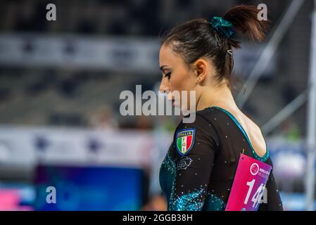 Melbourne, Australien. Dezember 2014. Die Italienerin Martina Rizzelli wurde während der Melbourne Artistic Gymnastics World Cup in der John Cain Arena gesehen. (Foto: Alexander Bogatirev/SOPA Image/Sipa USA) Quelle: SIPA USA/Alamy Live News Stockfoto