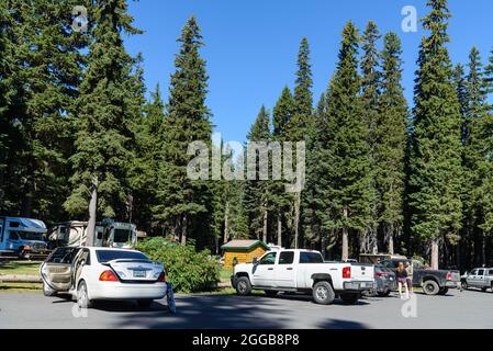 Parkplatz eines Wohnmobilstellplatzes. Oregon, USA. Stockfoto