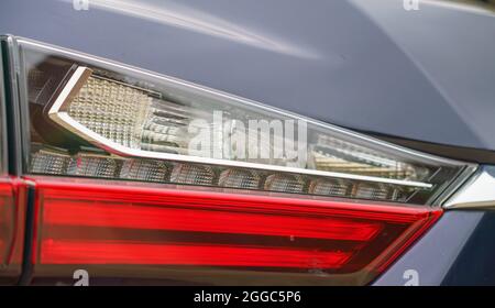 led-Rücklicht auf einem Lexus RX450h Premier Self-Charging Hybrid Luxus-SUV Stockfoto