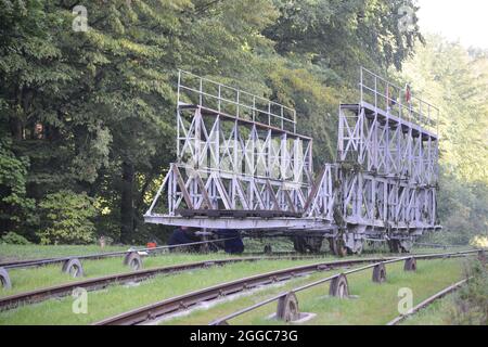 DRULITY, POLEN - 15. Sep 2015: Der historische Elblag-Kanal in Drulity, Polen Stockfoto