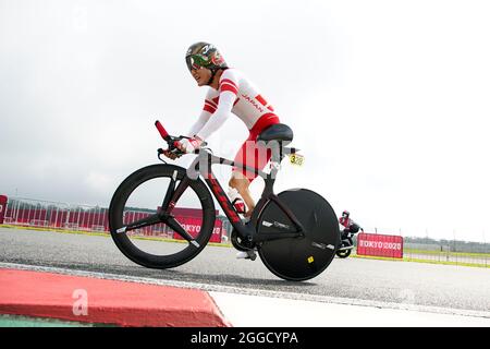 Japan. August 2021. Oyama Japan. August 2021. Shota Kawamoto (JPN), 31. AUGUST 2021 - Cycling Road : C2-Zeitfahren-Finale der Männer auf dem Fuji International Speedway während der Paralympischen Spiele in Tokio 2020 in Oyama Japan. Quelle: SportsPressJP/AFLO/Alamy Live News Stockfoto