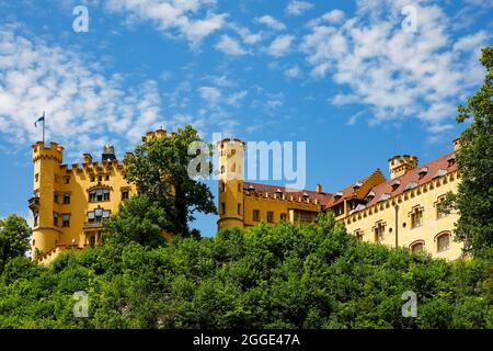 Schloss Hohenschwangau, Schwangau, Königswinkel, Romantikstraße, Ostallgäu, Allgäu, Schwaben, Bayern, Deutschland Stockfoto