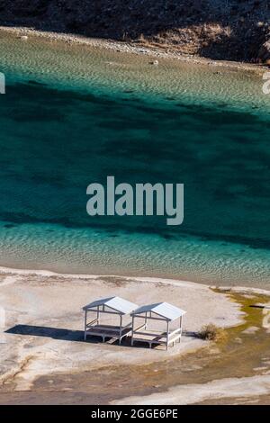 Blick über die tiefblauen Seen des UNESCO-Nationalparks, des Band-E-Amir-Nationalparks, Afghanistan Stockfoto