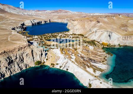 Luftaufnahme der tiefblauen Seen des UNESCO-Nationalparks, Band-E-Amir-Nationalpark, Afghanistan Stockfoto