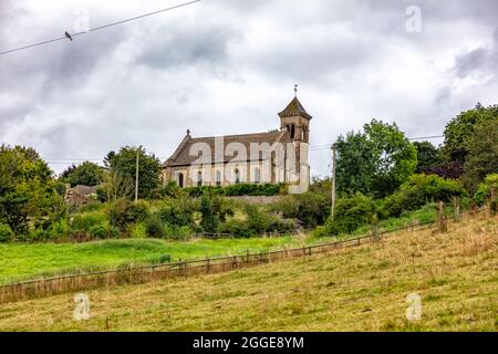 St. Luke's Church aus dem 19. Jahrhundert in Frampton Mansell, The Cotswolds, England, Vereinigtes Königreich Stockfoto