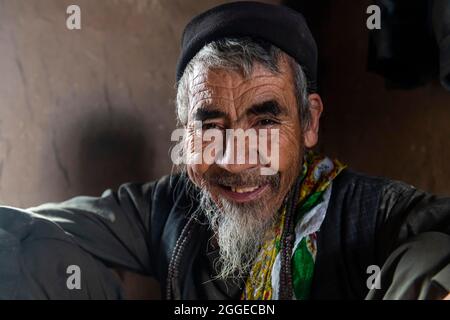 Sufi-Mann, der seine ganze Familie von den Taliban, Balkh, Afghanistan, getötet hat Stockfoto