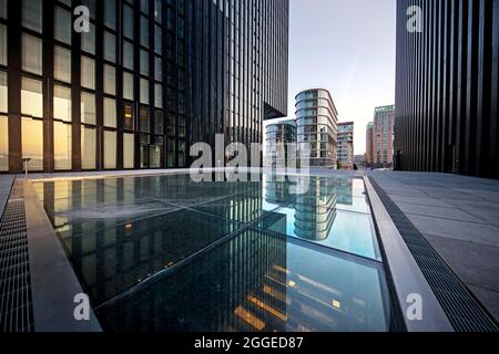 Designhotel Hyatt Regency Düsseldorf an der Hafenspitze im Medienhafen, Düsseldorf, Nordrhein-Westfalen, Deutschland Stockfoto