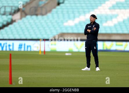 Englands Rory Burns während einer Nets-Sitzung im Kia Oval, London. Bilddatum: Dienstag, 31. August 2021. Stockfoto