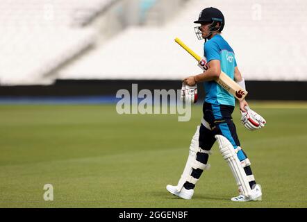Englands Rory Burns während einer Nets-Sitzung im Kia Oval, London. Bilddatum: Dienstag, 31. August 2021. Stockfoto