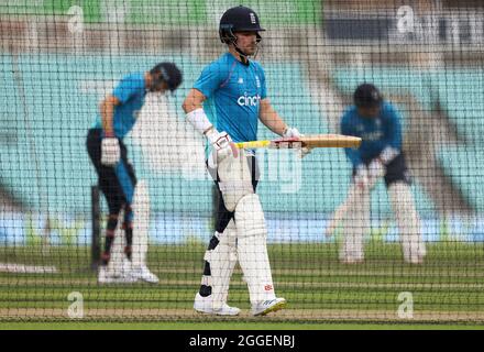 Englands Rory Burns während einer Nets-Sitzung im Kia Oval, London. Bilddatum: Dienstag, 31. August 2021. Stockfoto