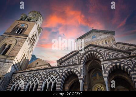 Kathedrale von St. Andrea in Amalfi, kampanien Stockfoto