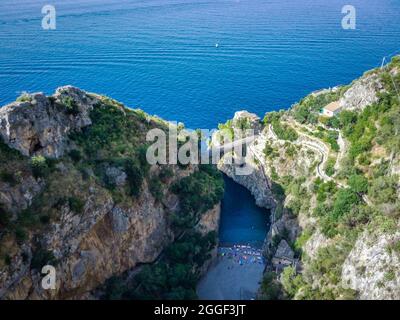 Luftaufnahme des Strandes von Fiordo di Furor, amalfi-Küste Stockfoto