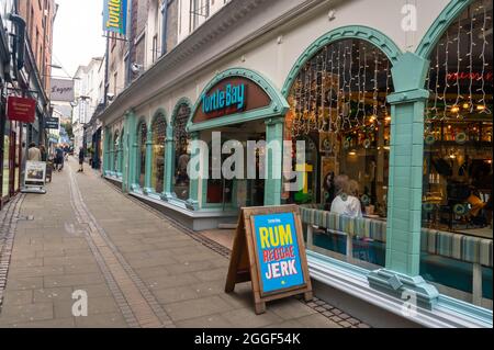 Blick auf das berühmte Turtle Bay Restaurant im Stadtzentrum von Norwich Stockfoto