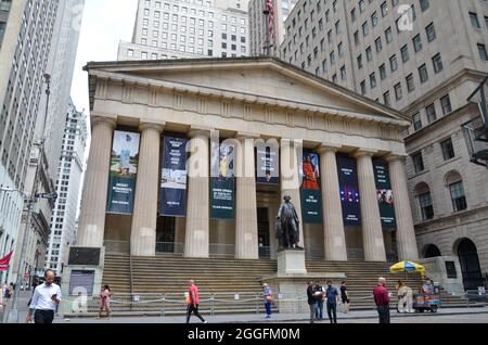 Wall Street in New York City. Stockfoto