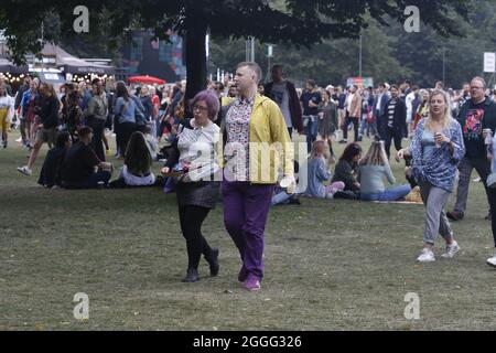 London Großbritannien 30. August 2021 - Atmosphäre beim All Points East Music Festival im Victoria Park in London Stockfoto