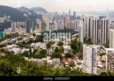 Hong Kong, China - Panoramaficht über das berühmte Happy Valley Stockfoto