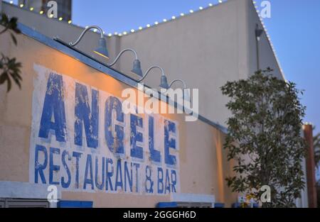 Das Angele Restaurant und Bar in der Dämmerung, Napa CA Stockfoto