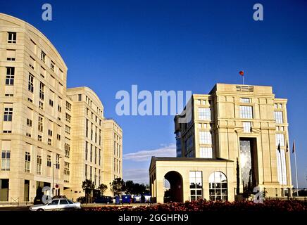 FRANKREICH. HERAULT (34) STADT MONTPELLIER. ANTIGONE VIERTEL. DAS VOM ARCHITEKTEN RICARDO BOFILL ENTWORFENE HOTEL DER REGION Stockfoto