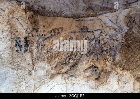 Nahaufnahme von Felsmalereien an den Höhlenwänden in Mendoza, Argentinien Stockfoto