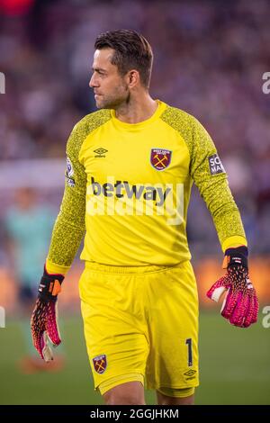 LONDON, ENGLAND - 23. AUGUST: Lukasz Fabianski während des Premier League-Spiels zwischen West Ham United und Leicester City im London Stadium auf Au Stockfoto