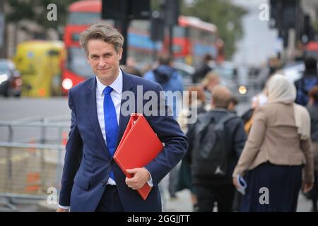 Westminster, London, Großbritannien. September 2021. Gavin Williamson, MP, britischer Minister für Bildung, verlässt heute das Parlament. Während die Schüler in ganz Großbritannien zur Schule zurückkehren, ist die Sicherheit von Covid immer noch ein Daueranlauf.Credit: Imageplotter/Alamy Live News Stockfoto