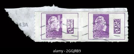 2 STÜCK SET Briefmarken gedruckt in Frankreich zeigt Bild des Mädchens. Stockfoto