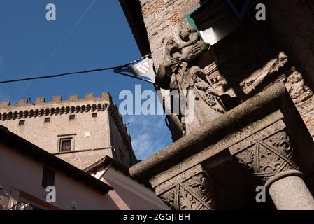 Eingangsdetails von Rione Rocca, dem älteren von Soriano nel Cimino Stockfoto