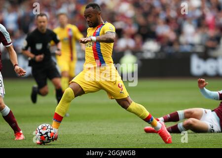 London, Großbritannien. August 2021. Jordan Aiew von Crystal Palace in Aktion während des Premier League-Spiels zwischen West Ham United und Crystal Palace im London Stadium, Queen Elizabeth Olympic Park, London, England am 28. August 2021. Foto von Ken Sparks. Nur zur redaktionellen Verwendung, Lizenz für kommerzielle Nutzung erforderlich. Keine Verwendung bei Wetten, Spielen oder Veröffentlichungen einzelner Clubs/Vereine/Spieler. Kredit: UK Sports Pics Ltd/Alamy Live Nachrichten Stockfoto