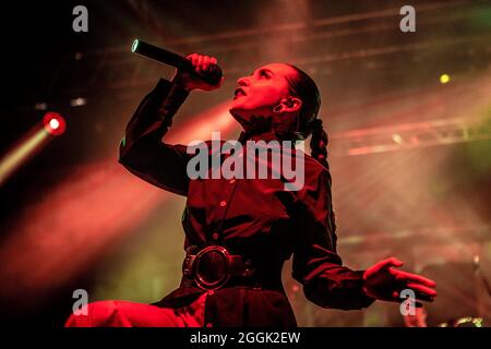 Cremona Italien 29. August 2021 die ukrainische Heavy-Metal-Band Jinjer spielt Live-Konzert im Luppolo Rock - Tatiana Shmayluk © Andrea Ripamonti / Alamy Stockfoto