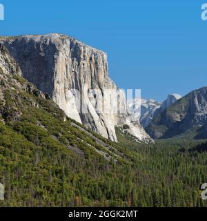 Tunnelblick, Yosemite Valley mit El Capitan und Half Dome, Yosemite National Park, California, USA, USA, Stockfoto