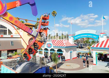 Vergnügungspark am Santa Cruz Beach Board Walk, Kalifornien, USA Stockfoto