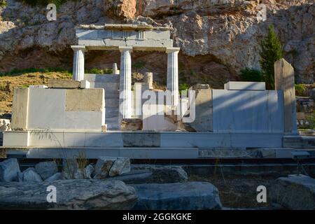 Heiligtum von Asklepios am Südhang der Akropolis in Athen, Griechenland Stockfoto