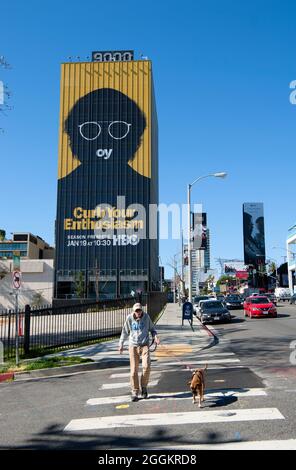 Riesige Werbetafeln für Larry Davids HBO-Show dämpfen Ihre Begeisterung auf dem Sunset Strip in Los Angeles, CA Stockfoto