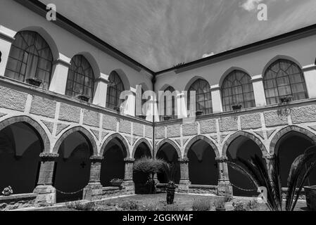 Teano, Kampanien, Kloster Sant'Antonio da Padova. Die Gründung des Klosters von Teano geht auf die erste Hälfte des XIV Jahrhunderts zurück. Stockfoto