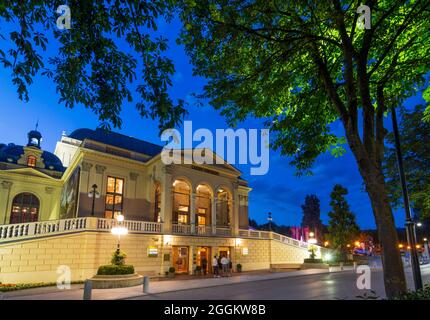 Baden bei Wien, Casino, Haupteingang, größtes Casino Europas inklusive Kongress- und Veranstaltungszentrum in Wienerwald (Wienerwald), Niederösterreich, Österreich Stockfoto