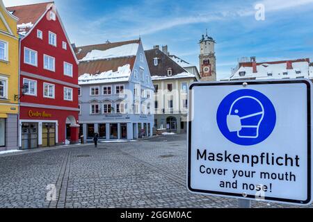 Hinweisschild, Maskenanforderung, Memmingen, Allgäu, Schwaben, Deutschland, Europa Stockfoto