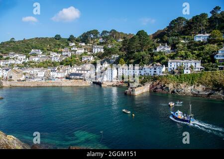 Polperro ist ein großes Dorf, eine zivile Pfarrei und ein Fischerhafen innerhalb der Polperro Heritage Küste im Süden von Cornwall, England. Seine Bevölkerung ist ar Stockfoto