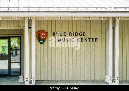 Der Eingang zum Blue Ridge Music Center am Blue Ridge Parkway in Galax, Virginia. Stockfoto