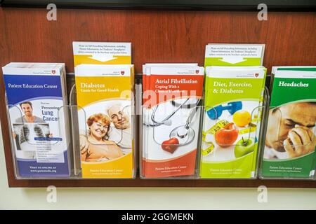 Miami Beach, Florida, Mt. Mount Sinai Medical Center Krankenhaus, Arztpraxis Warteraum, Informationsbroschüren Broschüren Diabetes heada Stockfoto