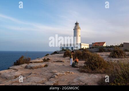 La Mola, Spanien: 2021. August 31: Leuchtturm La Mola, erbaut 1961 in Formentera im Sommer 2021. Stockfoto