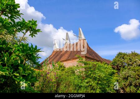 Oast House in Great Dixter, East Sussex, Großbritannien Stockfoto