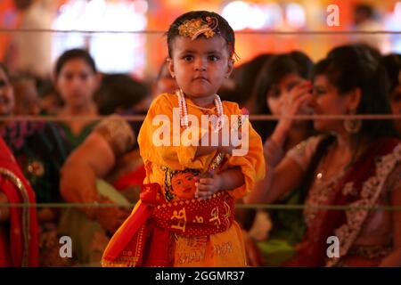 Der Inder feiert das Janmastami-Festival anlässlich des Lord Krishna-Geburtstages in Neu-Delhi. Stockfoto