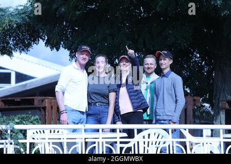 Andre Schröder,Charlotte Grave, amke Strohmann, Mario Henschel, Marvin Jünger beim Pressetermin zum Springturnier anlässlich der Görlitzer Springtage Stockfoto