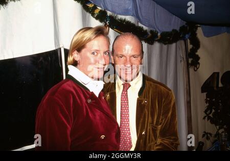 Gäste und Freunde auf dem 60. Geburtstag von Henriette von Bohlen und Halbach in Kitzbühel, Österreich 1993. Gäste und Freunde zum 60. Geburtstag von Henriette von Bohlen und Halbach in Kitzbühel, Österreich 1993. Stockfoto